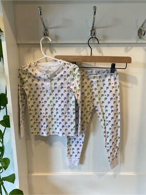 Roller Rabbit palm tree print pajama set size 4t 100% Pima cotton